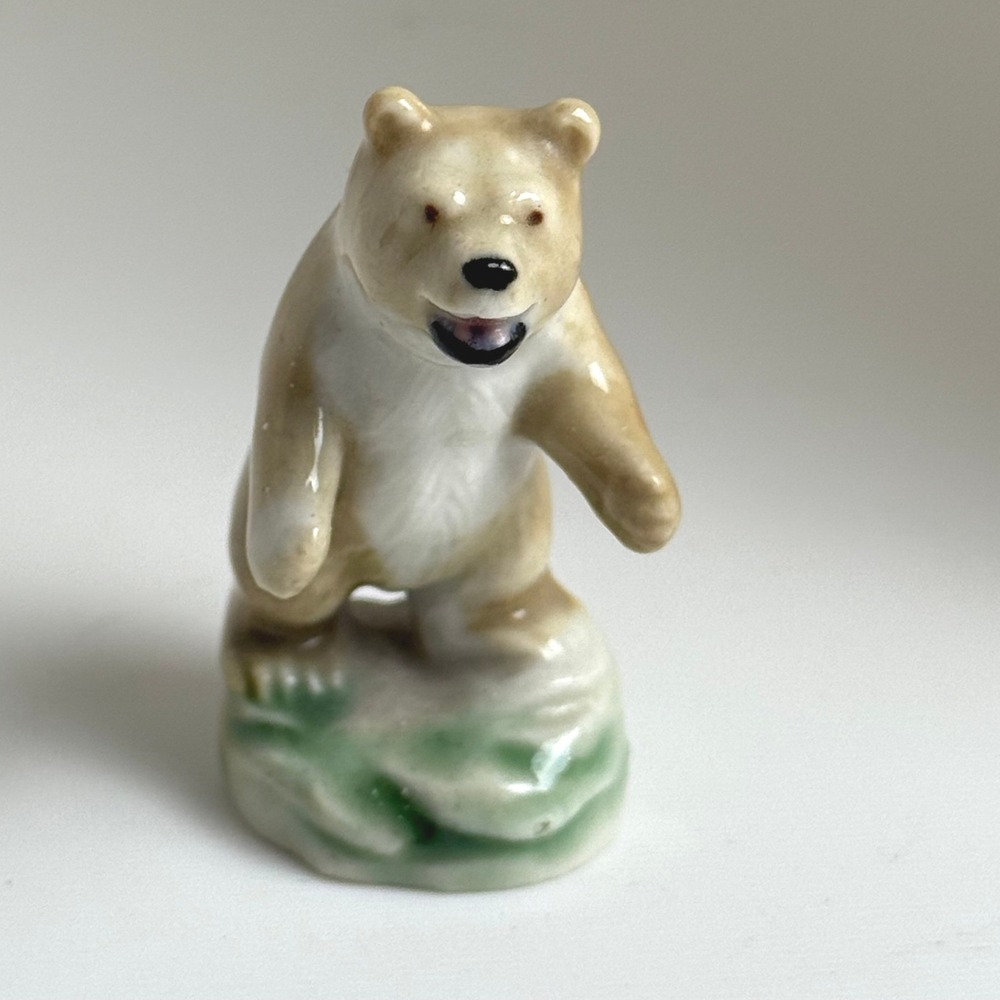 Wade Whimsies Grizzly Bear Set 9, 1958-61 North American Animals